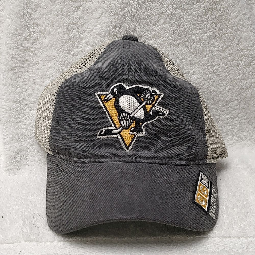 CCM Pittsburgh Penguins Trucker Snapback Destructed Hat - New
